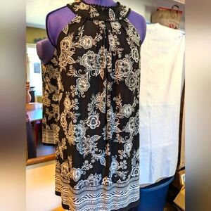 NWT Sleeveless women's dress